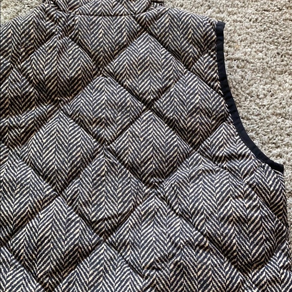 j crew quilted puffer vest - Picture 6 of 9